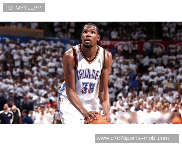 杜兰特谈近期赛程放松对球队恢复训练的重要性与积极影响 杜兰特谈近期赛程放松对球队恢复训练的重要性与积极影响