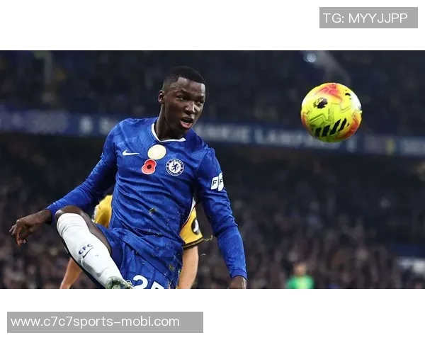 文班表现惊艳砍下21分6板3帽马祖拉称其为防守端的特别天才