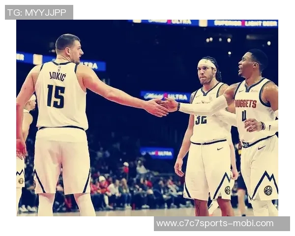 东契奇兴奋与约基奇同场首发全明星期待场下聚会交流 东契奇兴奋与约基奇同场首发全明星期待场下聚会交流